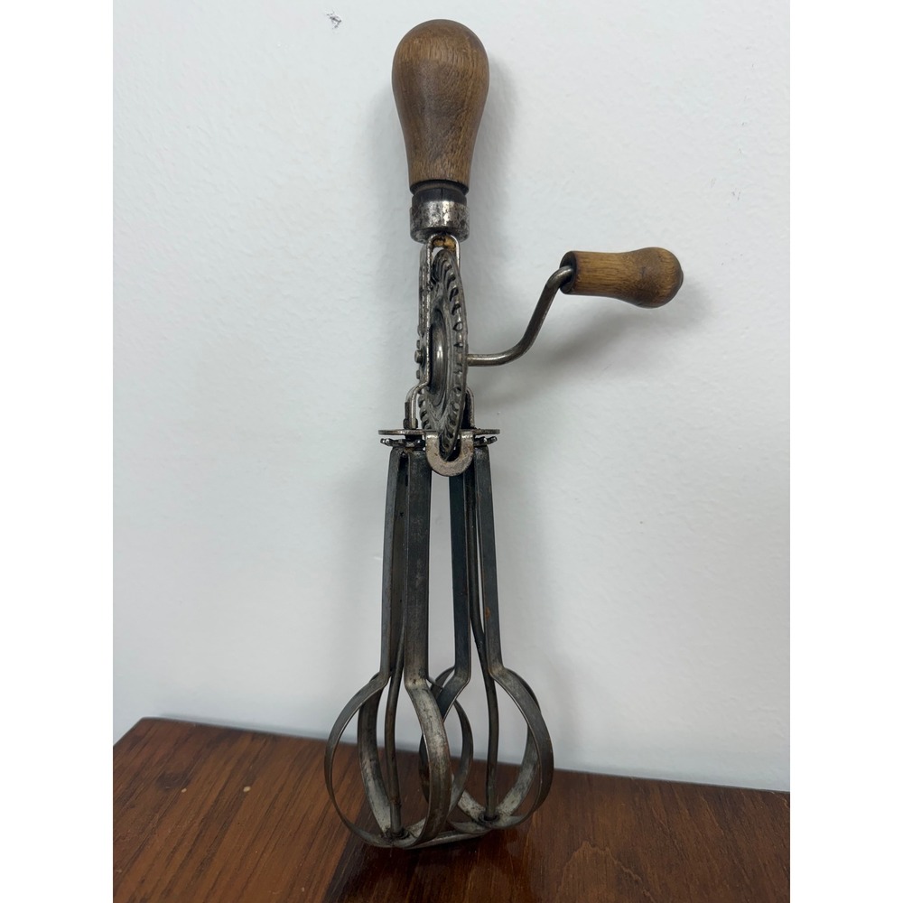 Vintage Hand Crank Egg Beater Wood Handle Antique Kitchen Tool Pat 1916 USA Made